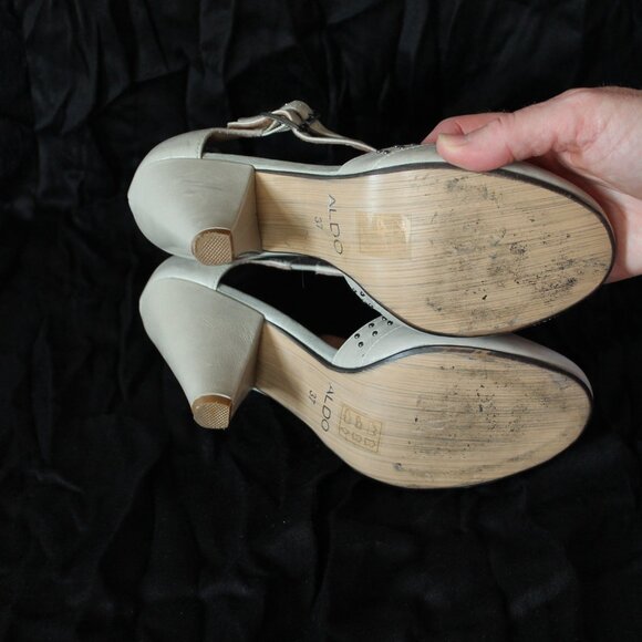 Aldo, 6.5 US, cream heel - Picture 5 of 6
